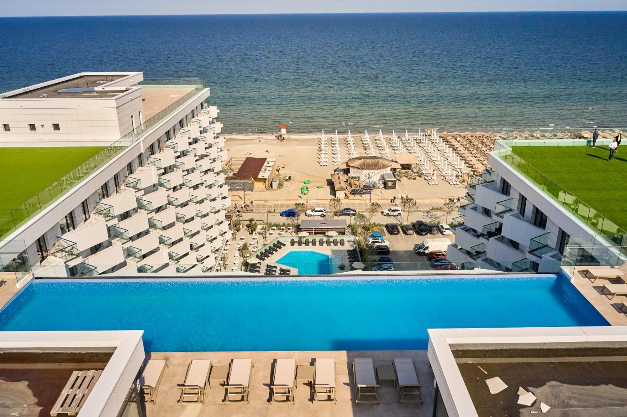 Aqua Vibes Std - Infinity Pool & Navodari